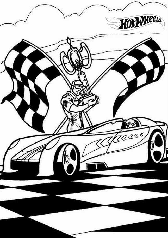 风火轮冠军获得风火轮颁发的奖杯和他的赛车