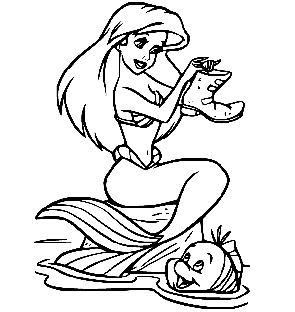 Ariel pega uma bota da sereia