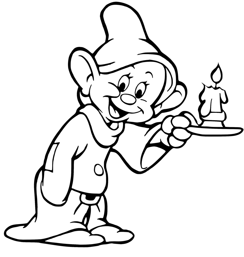 Dopey tiene in mano una candela accesa di Biancaneve e i sette nani