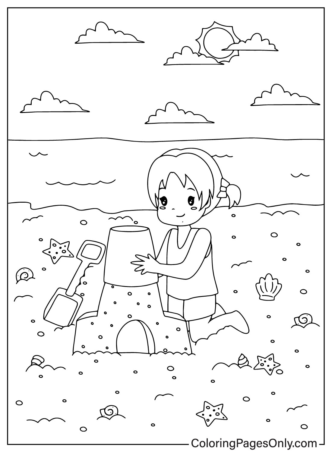 Маленькая девочка строит замок из песка на пляже