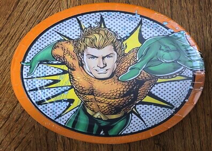 Decorating An Aquaman Plate