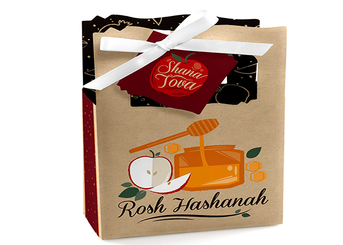 Decorating Rosh Hashanah Gift Bags