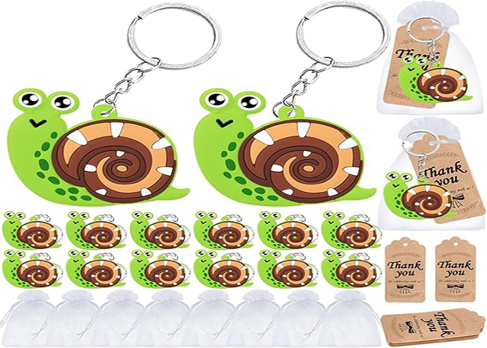 Decorating Snail Keychains