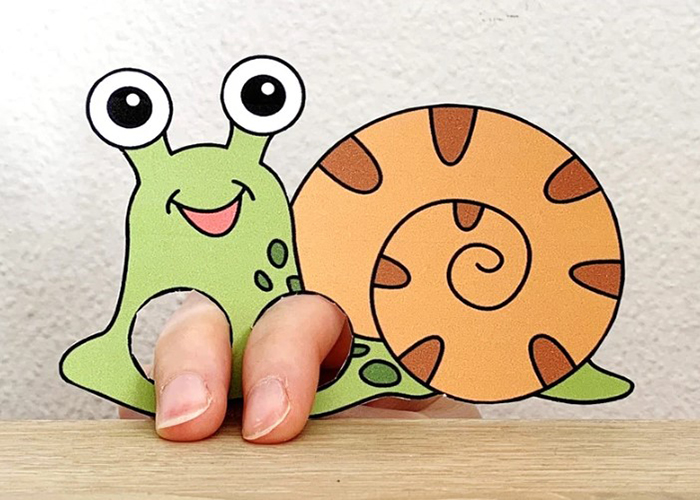 Making A Snail Paper Finger Puppet