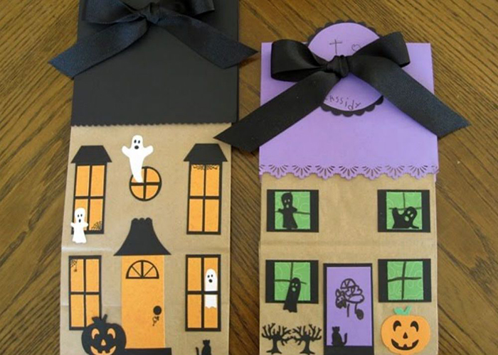 Making Haunted House Gift Bags