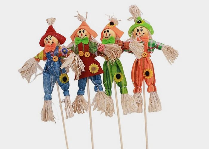 Creating Fabric Scarecrows