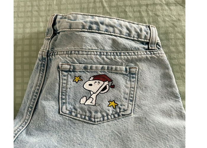 Decorating Snoopy Jeans