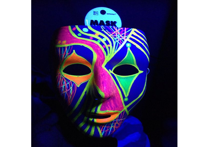 Using Glow-in-the-Dark Paint for Halloween Mask