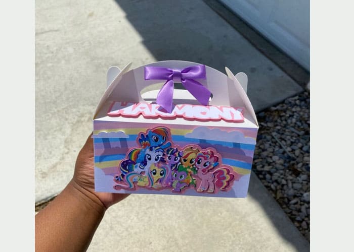 Creating Equestria Girls Gift Box