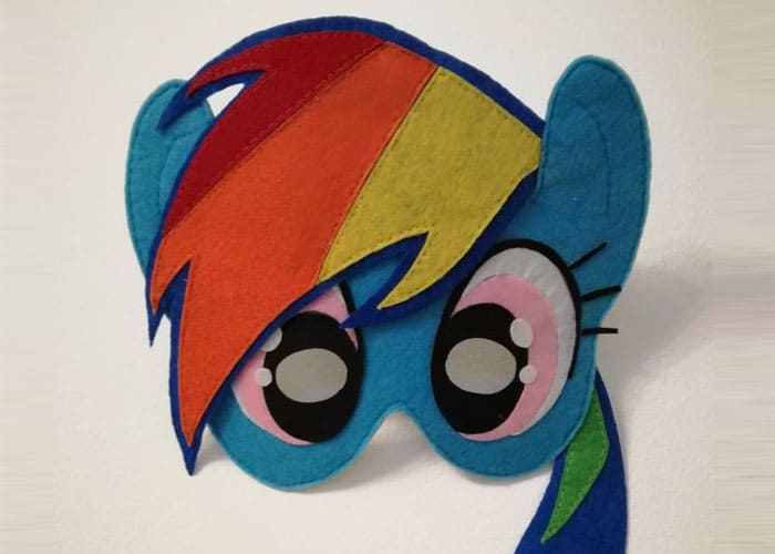 Creating a Rainbow Dash Mask