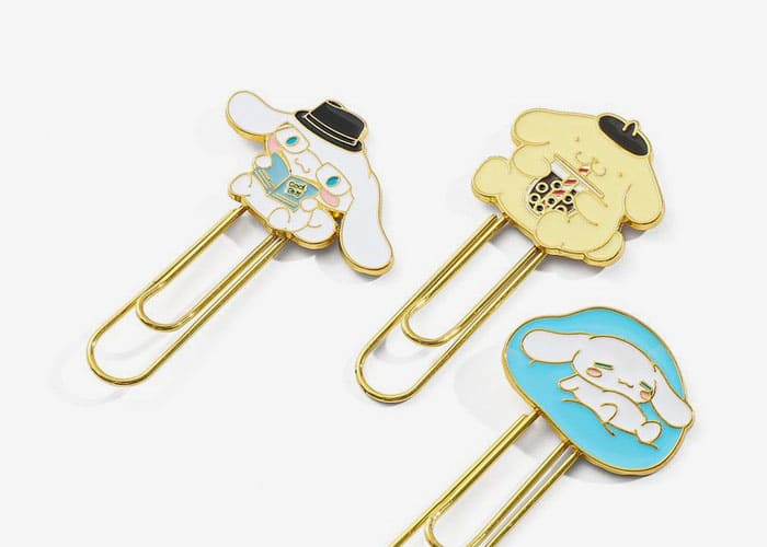 Making Adorable Pompompurin paper clips