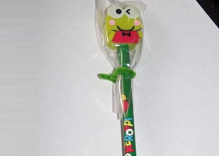 Making Keroppi Lollipops